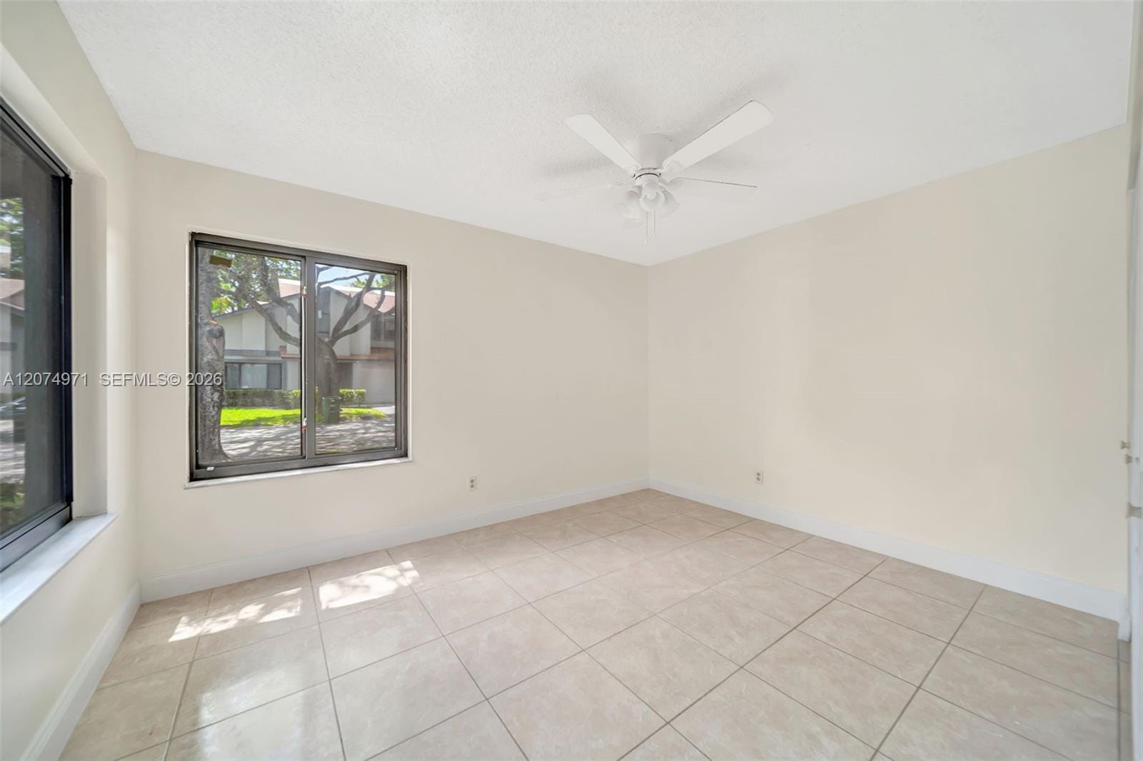 5223 Gate Lake Road 5223, Tamarac, FL 33319 photo 4