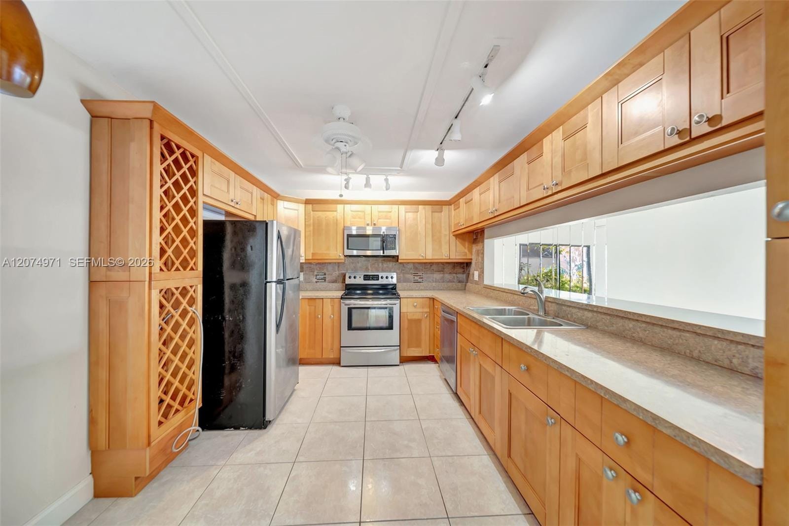5223 Gate Lake Road 5223, Tamarac, FL 33319 photo 9