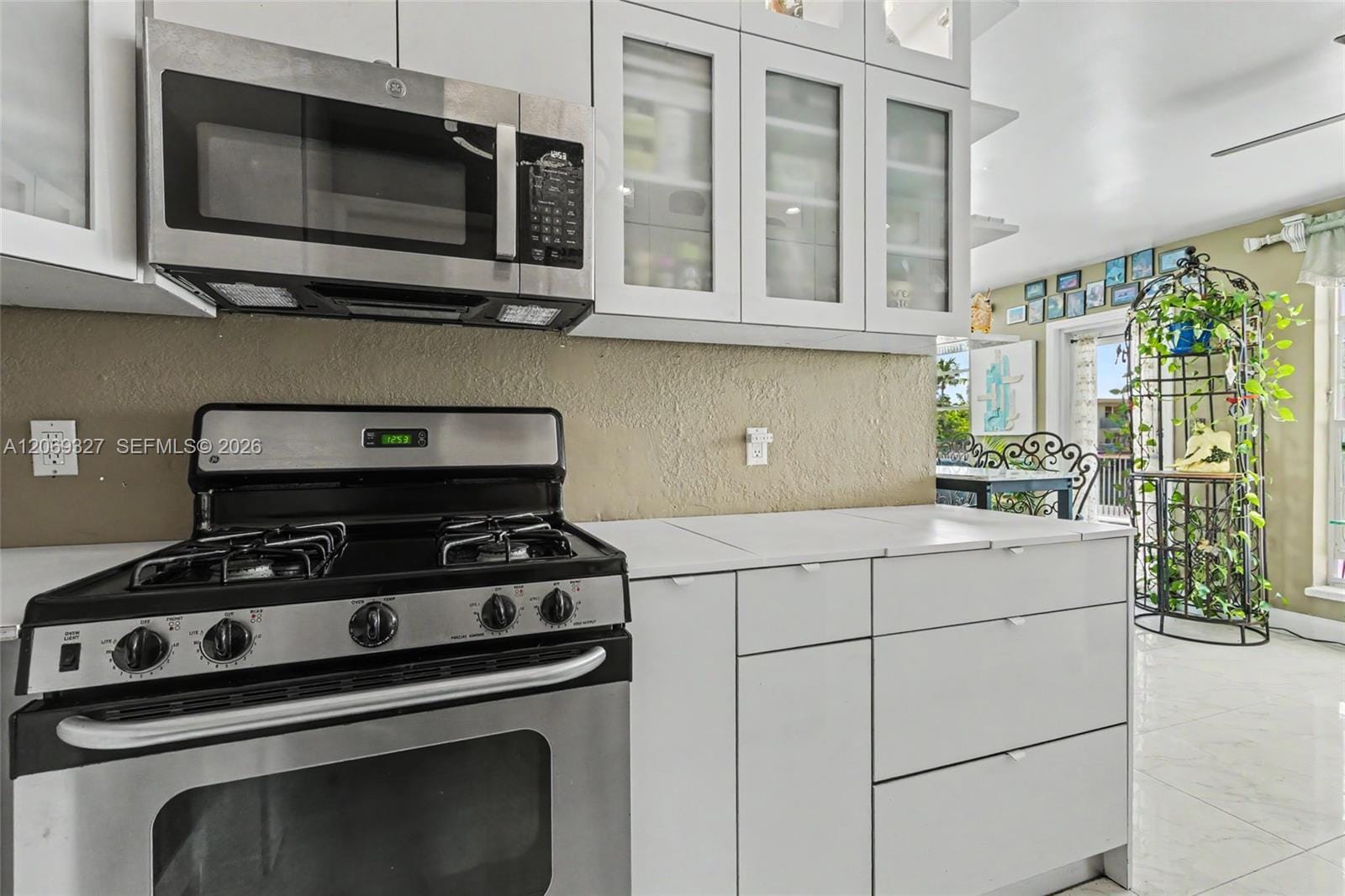 350 S Shore Drive 15, Miami Beach, FL 33141 photo 4