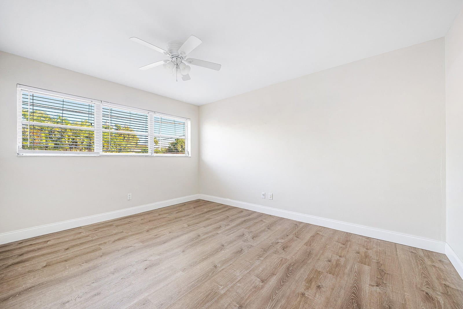 2455 NE 51st Street E102, Fort Lauderdale, FL 33308 photo 14