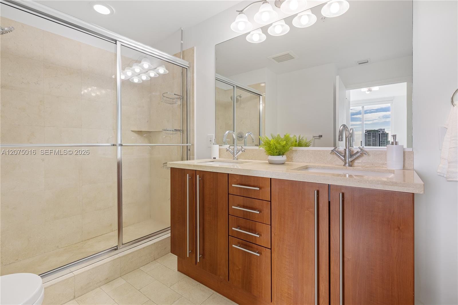 79 SW 12th Street 3704, Miami, FL 33130 photo 17