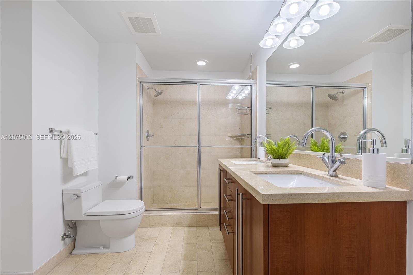 79 SW 12th Street 3704, Miami, FL 33130 photo 18