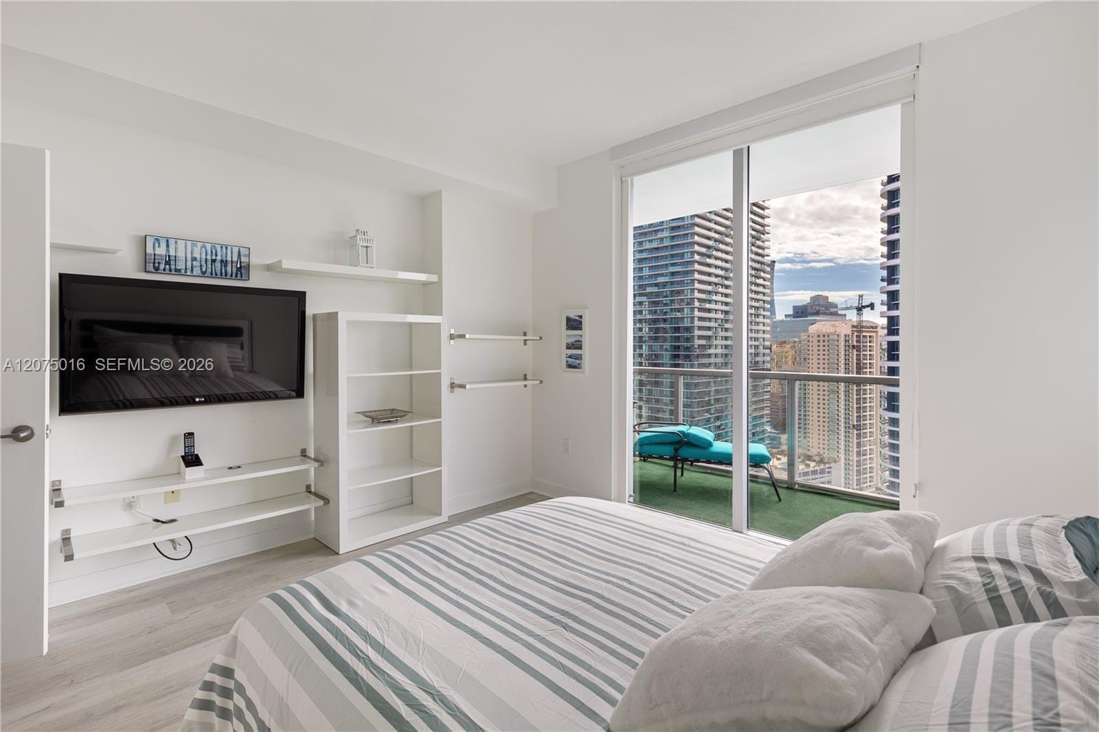 79 SW 12th Street 3704, Miami, FL 33130 photo 23