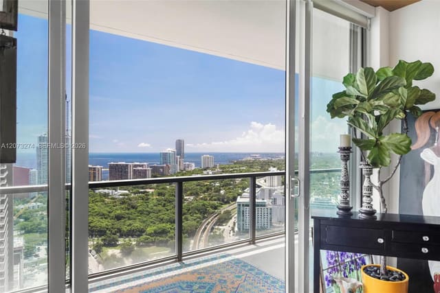 79 SW 12th Street PH3904-S, Miami, FL 33130