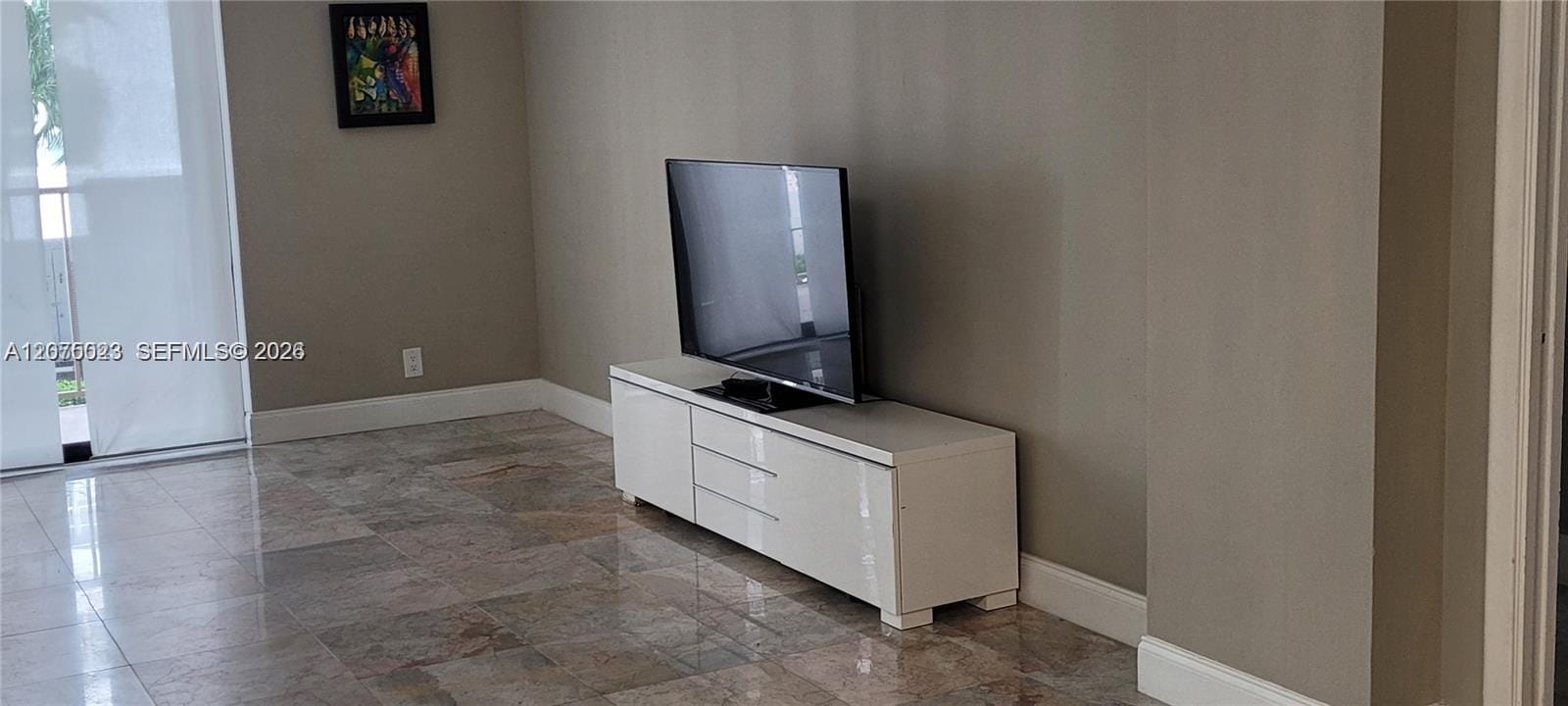 1865 S Ocean Drive 2D — photo 6