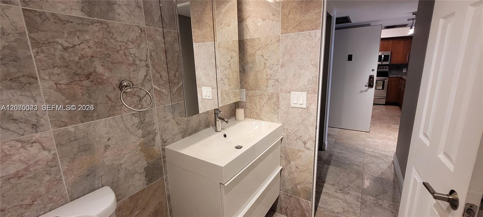 1865 S Ocean Drive 2D — photo 8