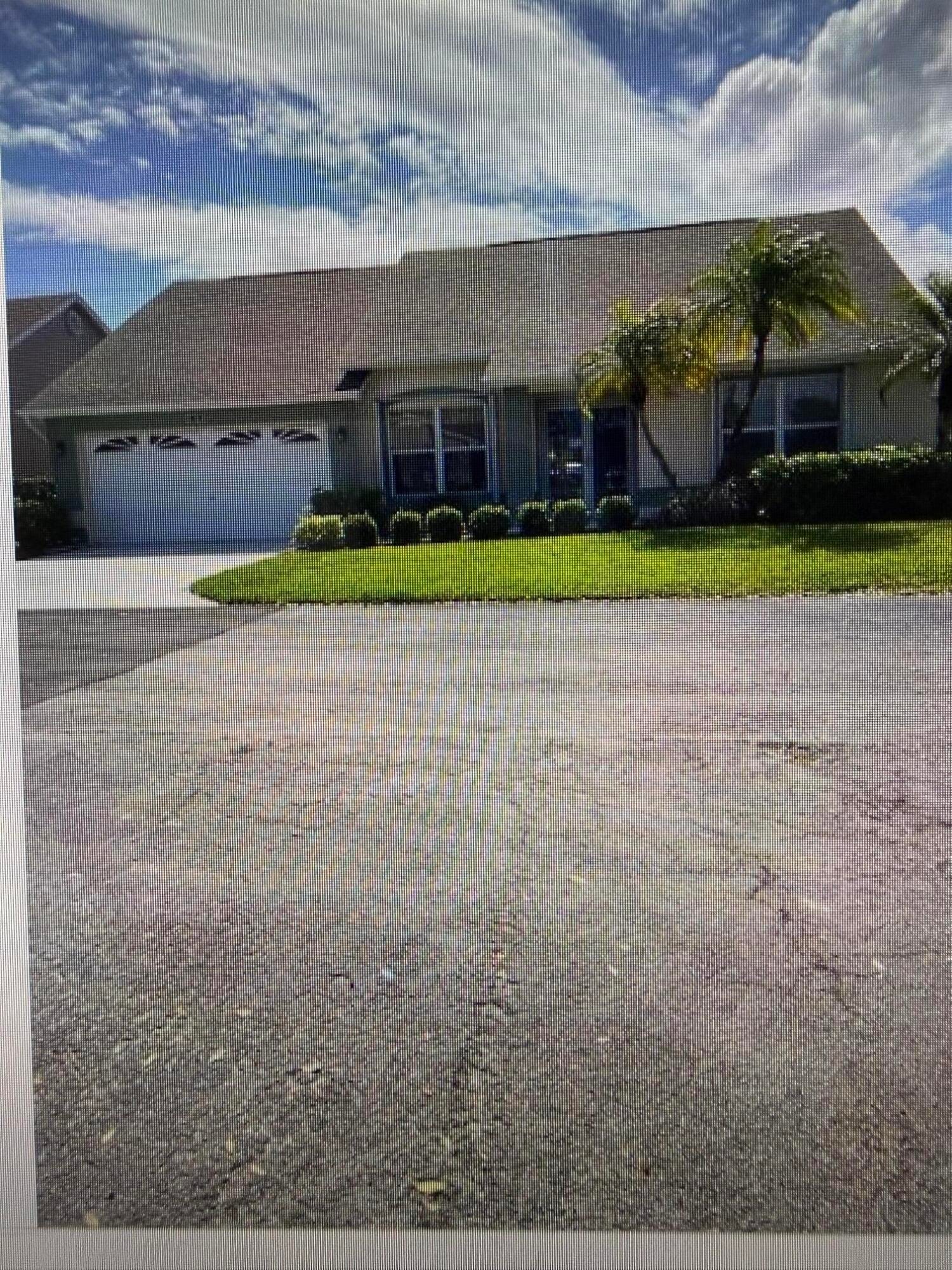 382 NW SHERRY Lane, Port St. Lucie, FL 34986