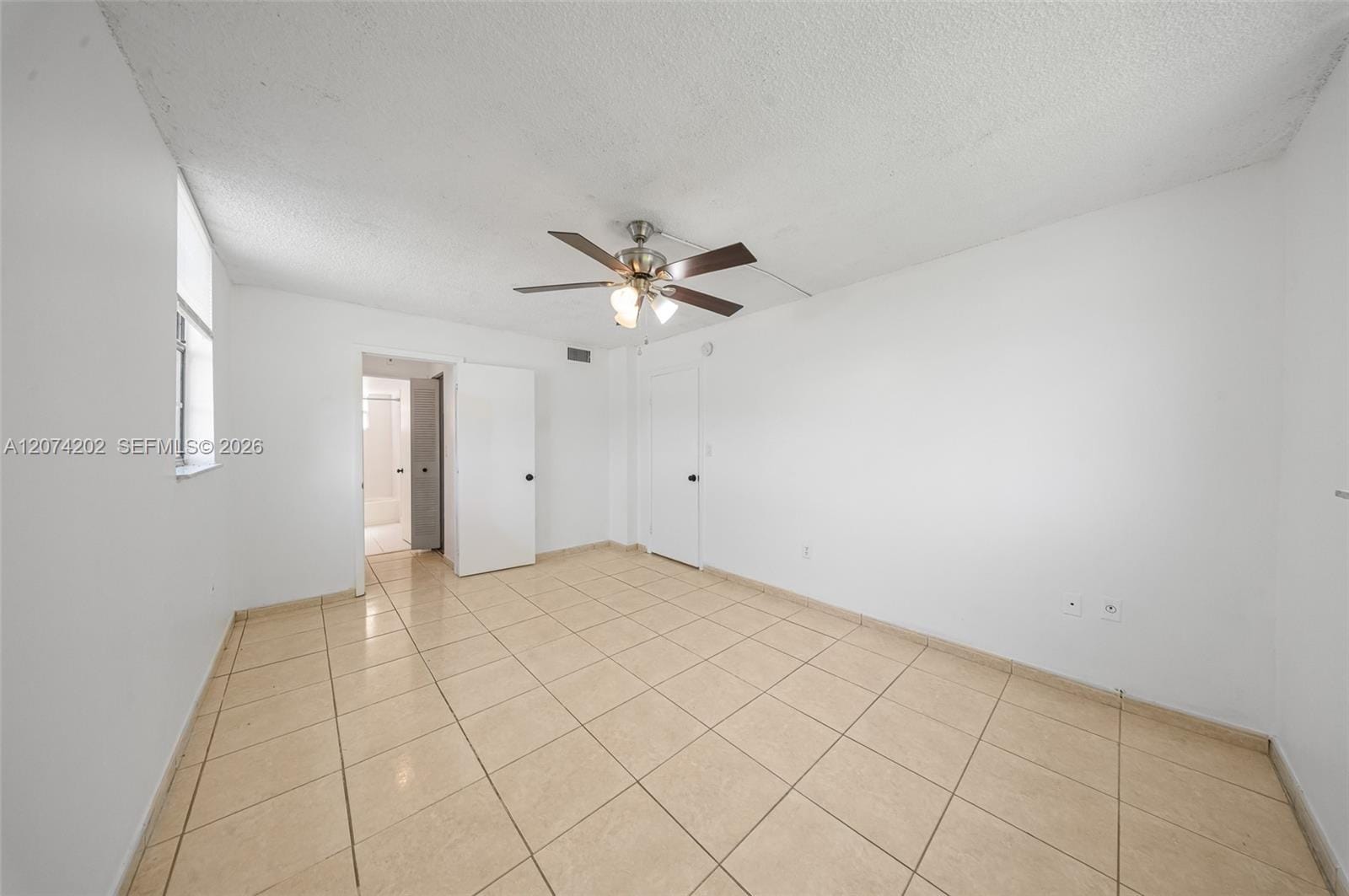 14155 SW 87th Street 404-E — photo 11