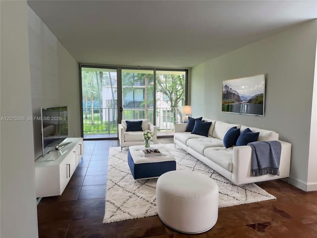 13100 SW 92nd Avenue A-212, Miami, FL 33176