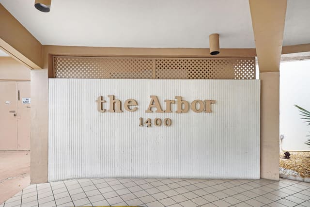 1400 Saint Charles Place 624, Pembroke Pines, FL 33026