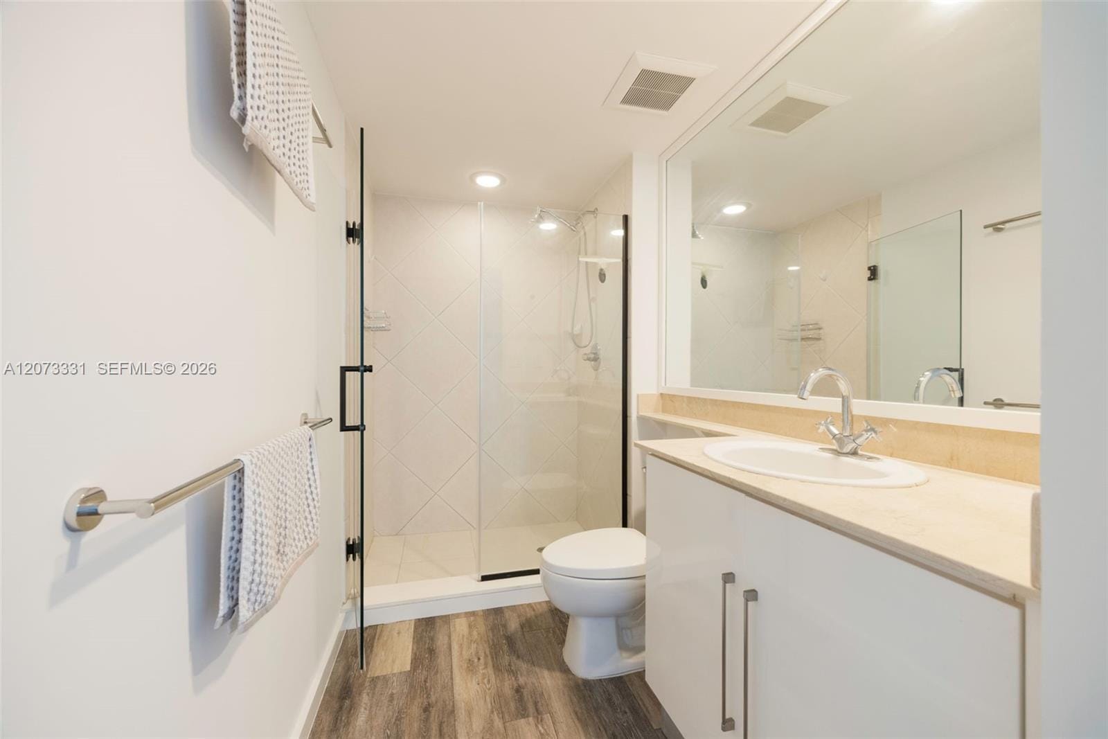 335 S Biscayne Boulevard 2805, Miami, FL 33131 photo 13