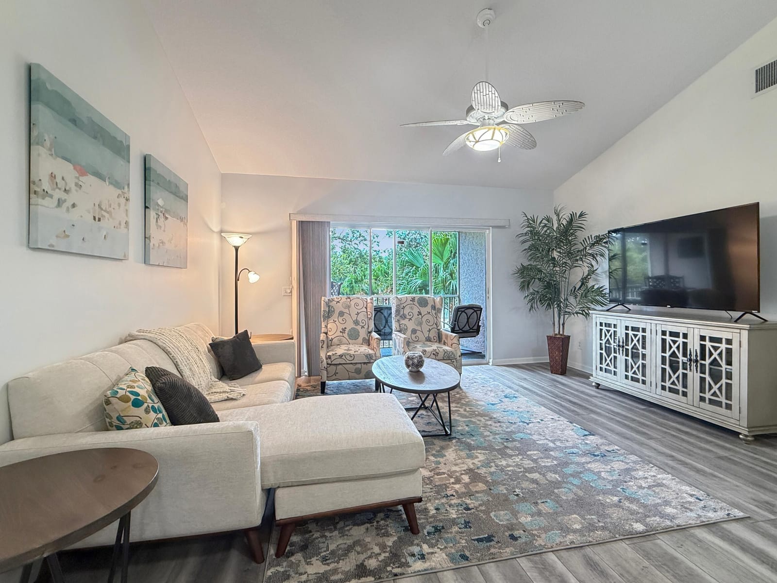 295 Grand Royale Circle 202, Vero Beach, FL 32962 photo 5