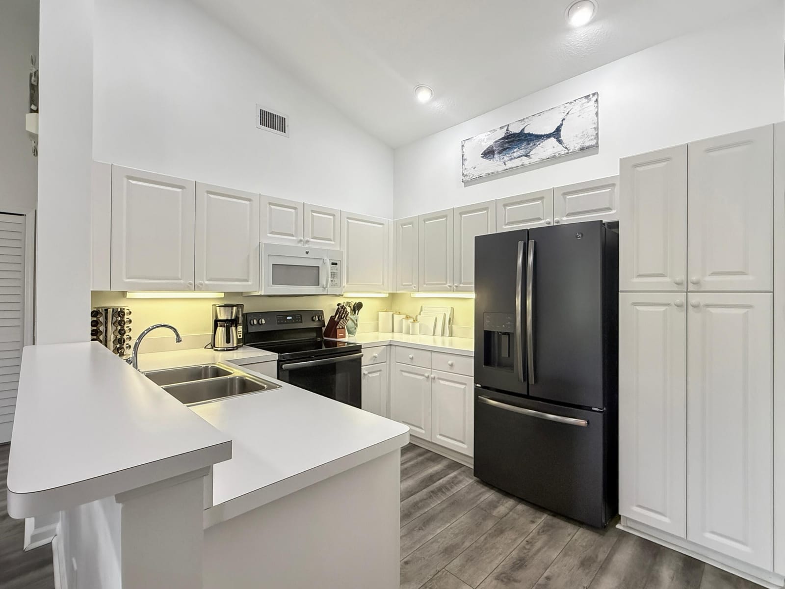295 Grand Royale Circle 202, Vero Beach, FL 32962 photo 8