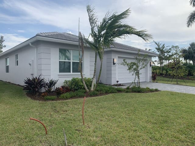 11933 SW Poseidon Way, Port St. Lucie, FL 34987