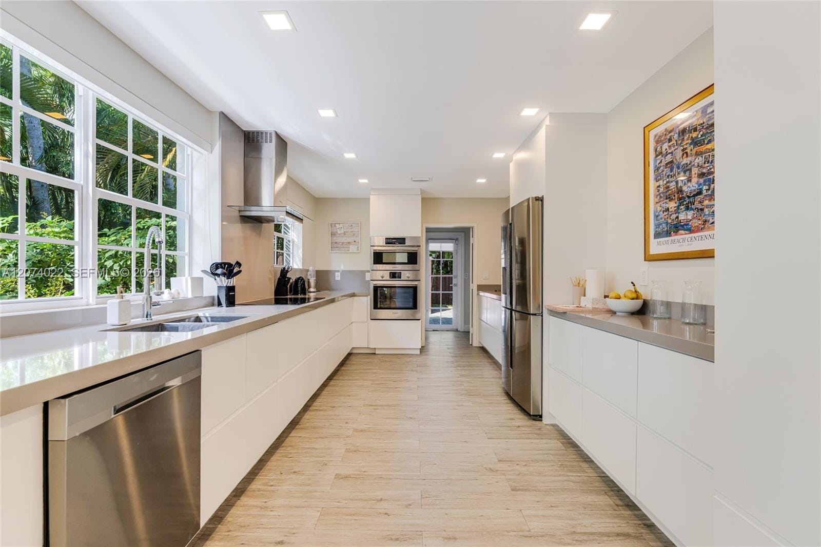 140 N Hibiscus Drive, Miami Beach, FL 33139 photo 15