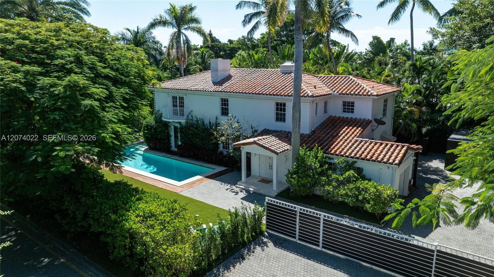 140 N Hibiscus Drive, Miami Beach, FL 33139 photo 3