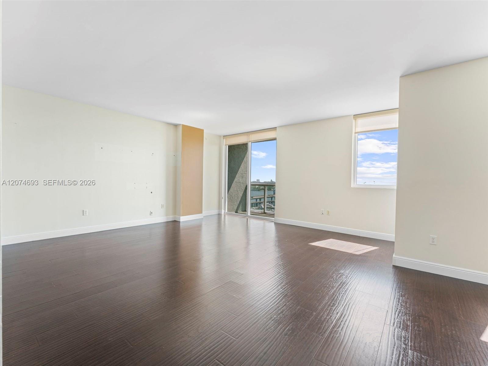 244 Biscayne Boulevard 1803, Miami, FL 33132 photo 12