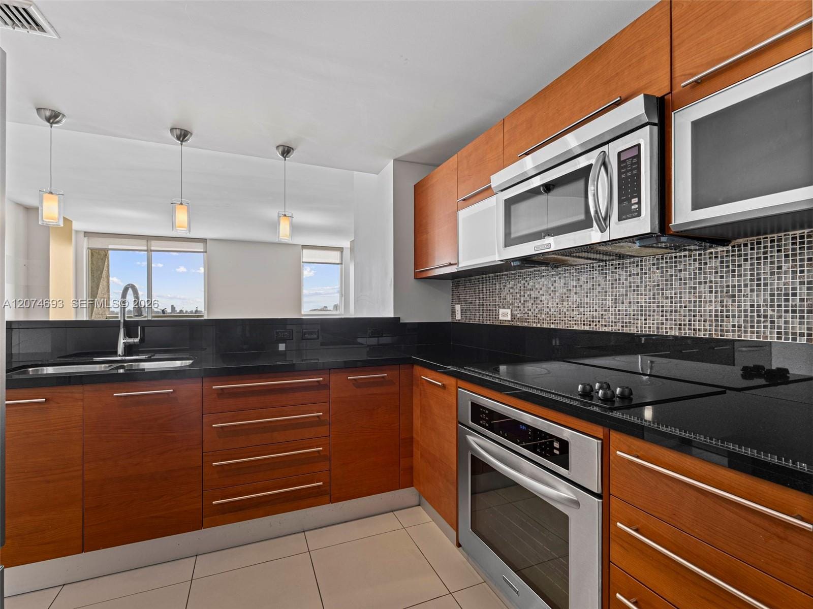 244 Biscayne Boulevard 1803, Miami, FL 33132 photo 18