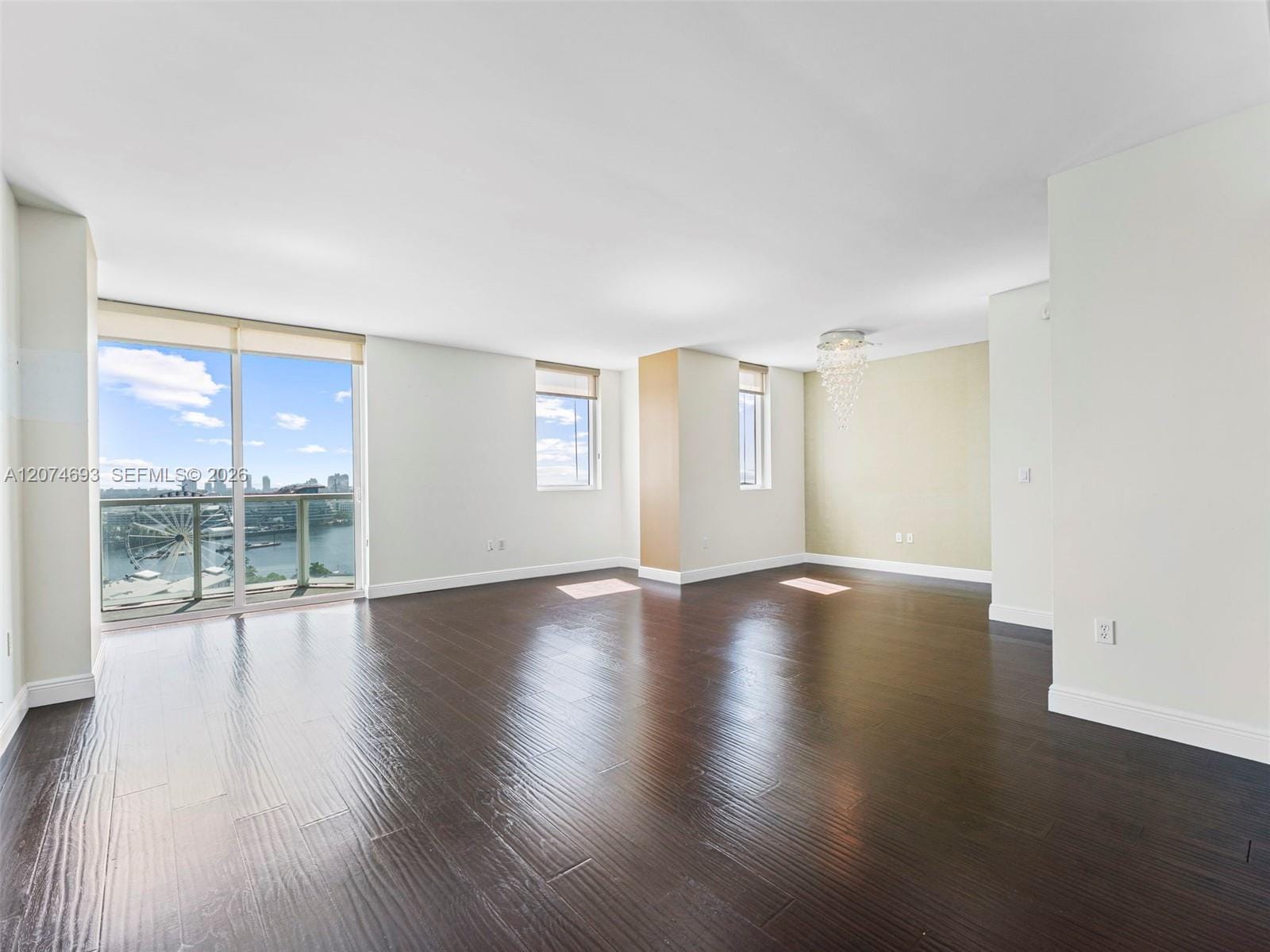 244 Biscayne Boulevard 1803, Miami, FL 33132 photo 3