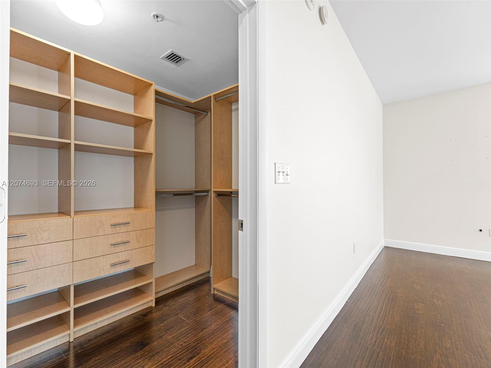 244 Biscayne Boulevard 1803, Miami, FL 33132 photo 30