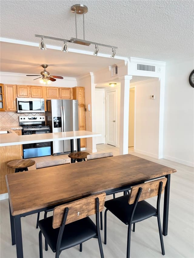 3725 S Ocean Drive 521, Hollywood, FL 33019