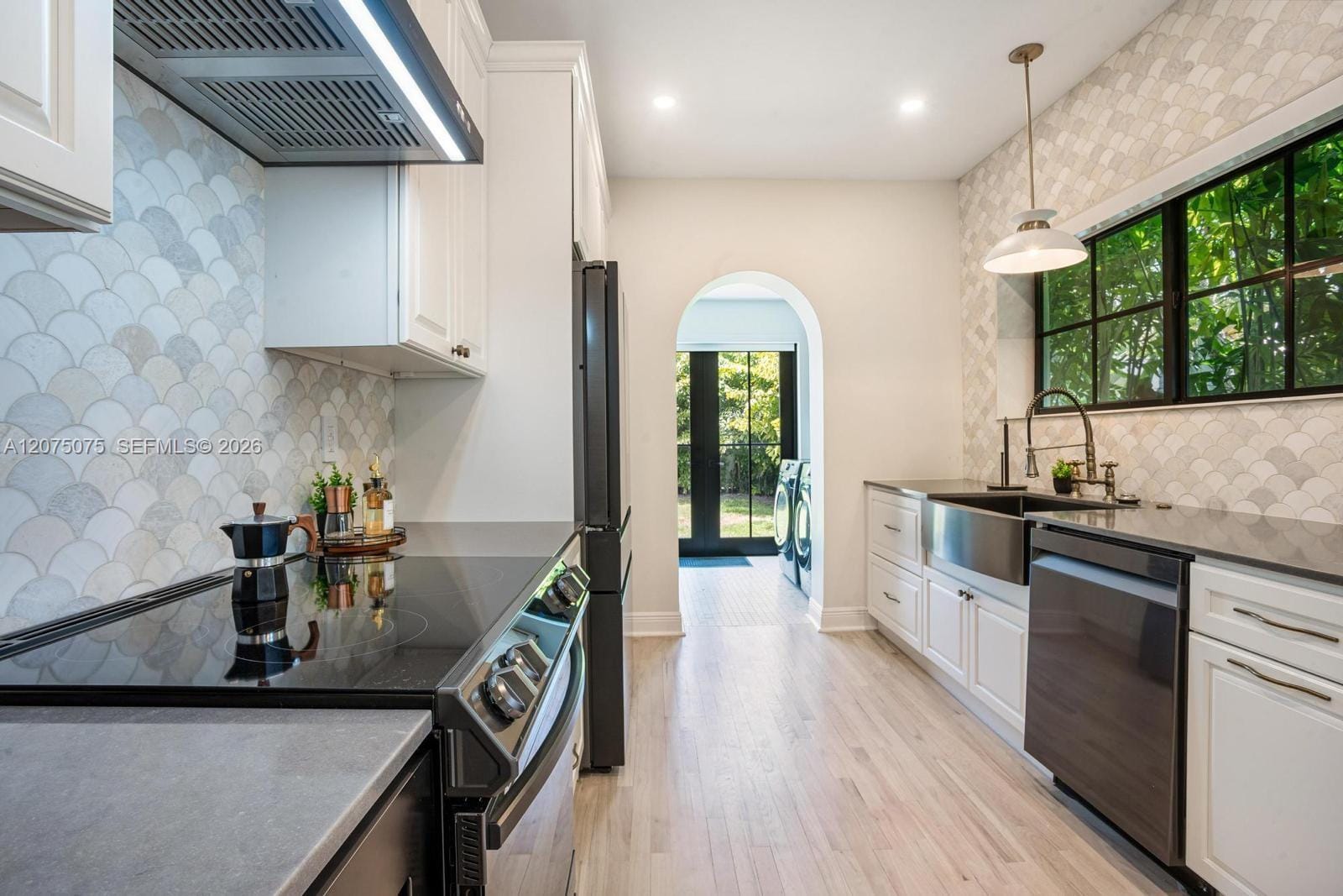 1424 SW 11th Street — photo 8