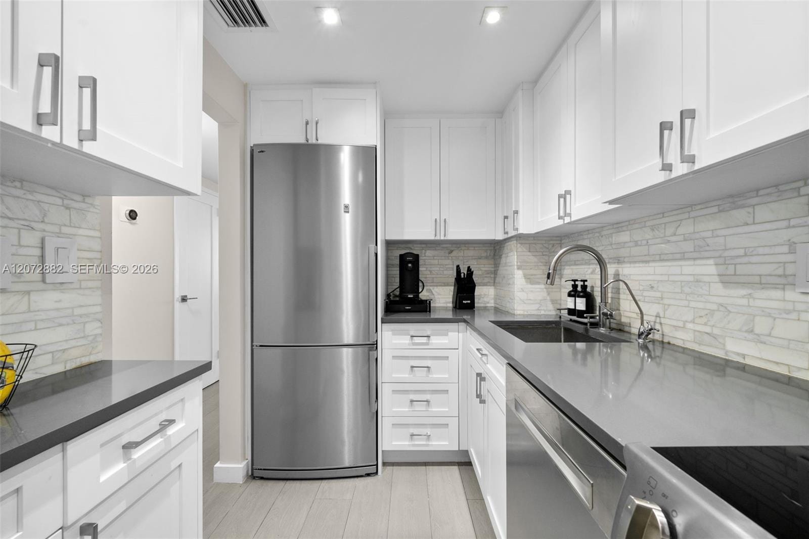 2899 Collins Avenue 1624, Miami Beach, FL 33140 photo 7