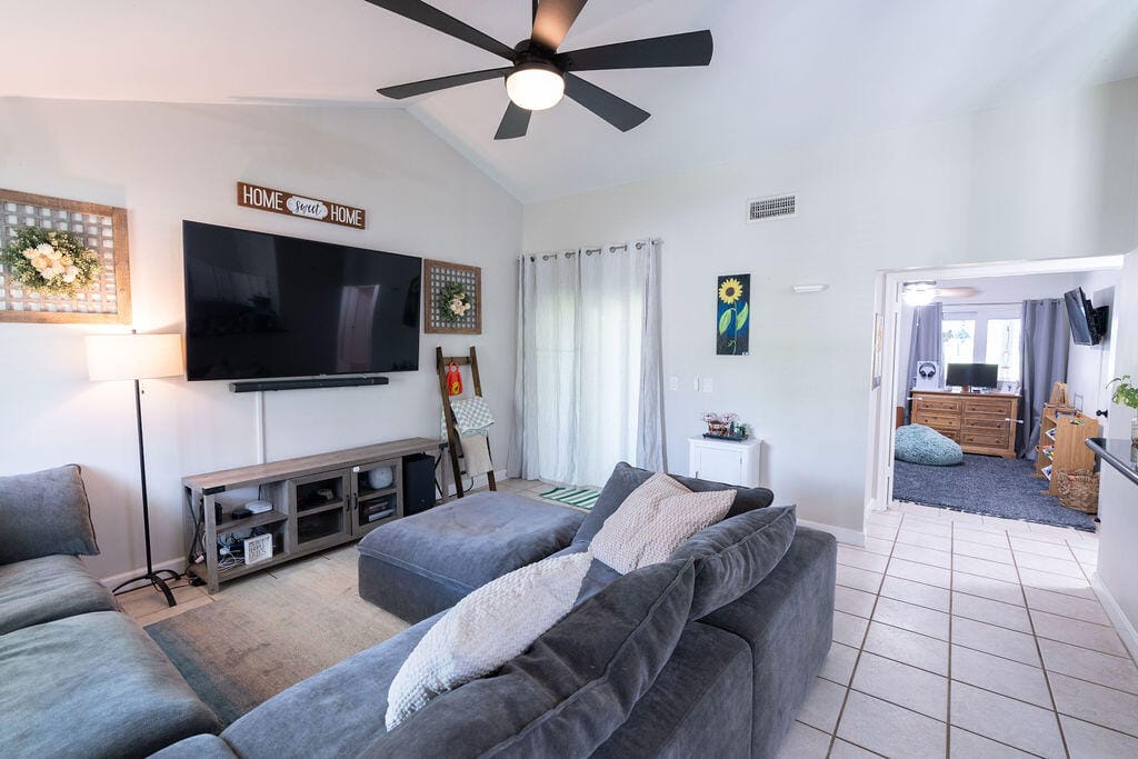 9060 CHRYSANTHEMUM Drive — photo 5