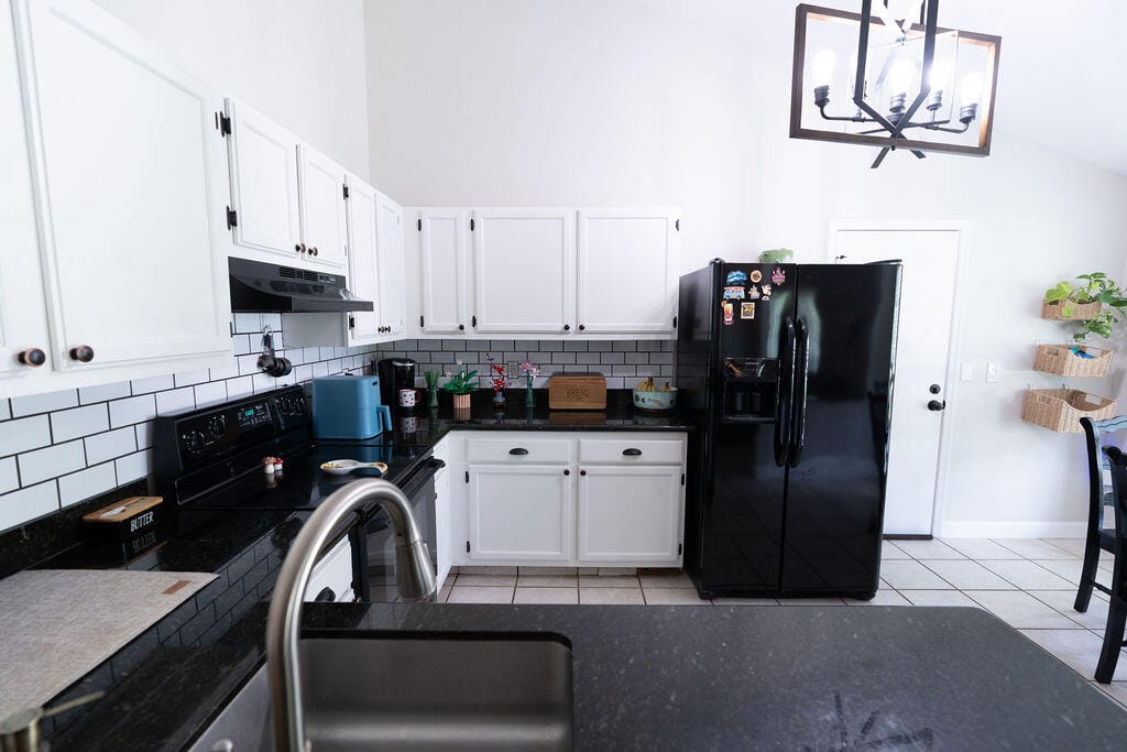 9060 CHRYSANTHEMUM Drive — photo 6
