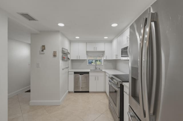 681 S Hollybrook Drive 109, Pembroke Pines, FL 33025