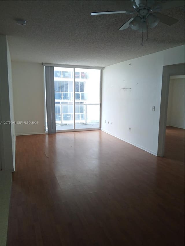 5085 NW 7th Street 415, Miami, FL 33126