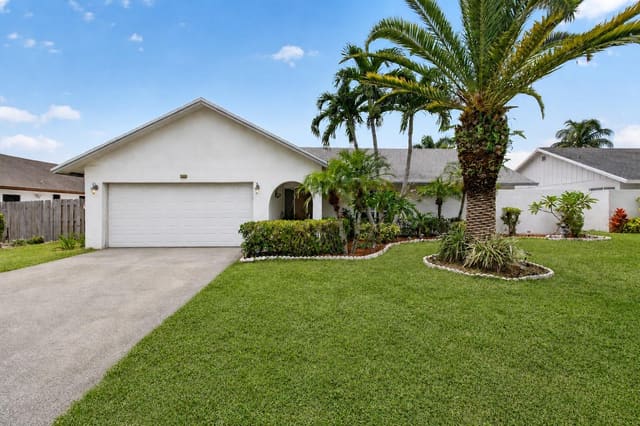586 NW 45TH Way, sold in ZIP 33445, Delray Beach, FL