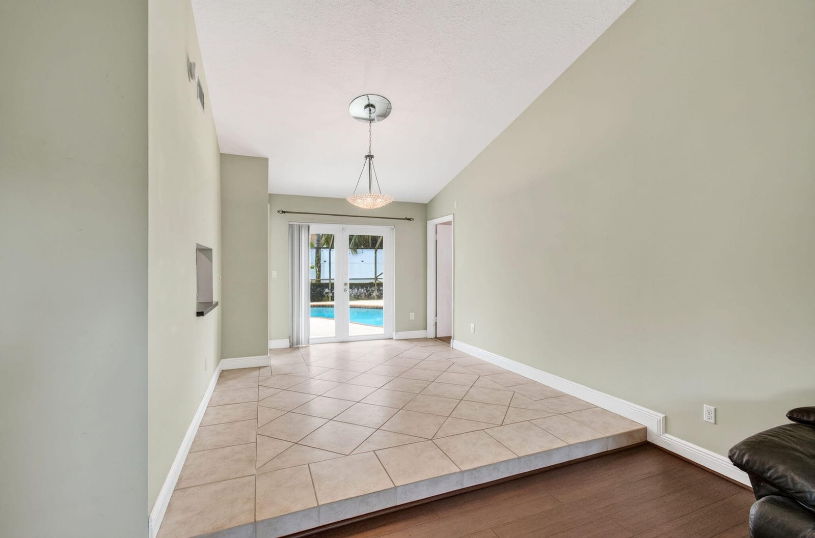 586 NW 45TH Way, Delray Beach, FL 33445 photo 18
