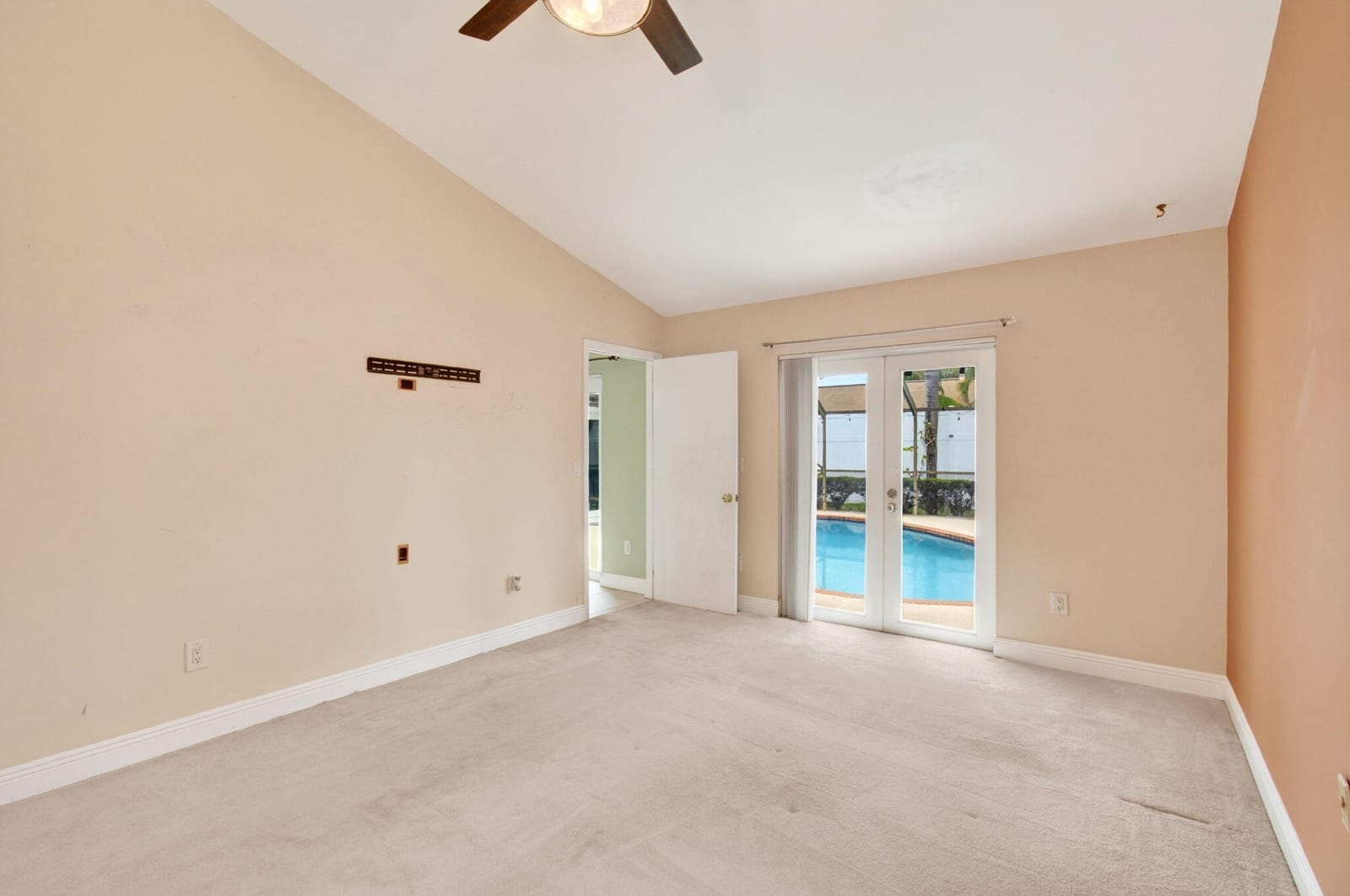 586 NW 45TH Way, Delray Beach, FL 33445 photo 23