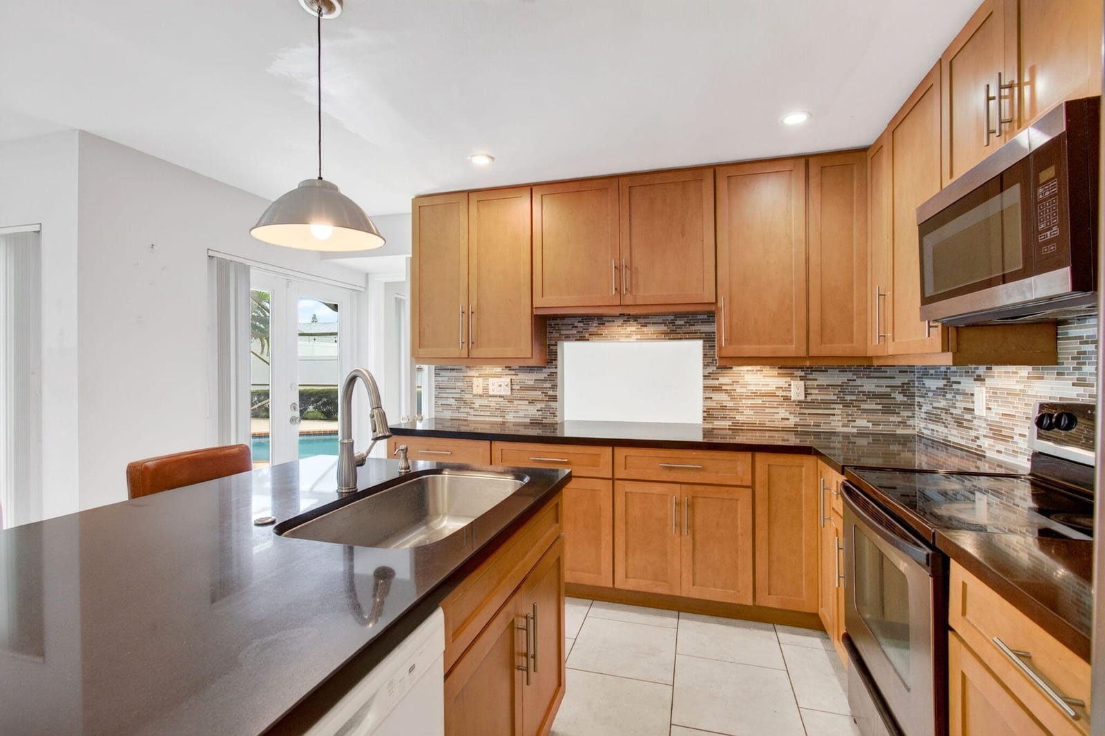 586 NW 45TH Way — photo 6