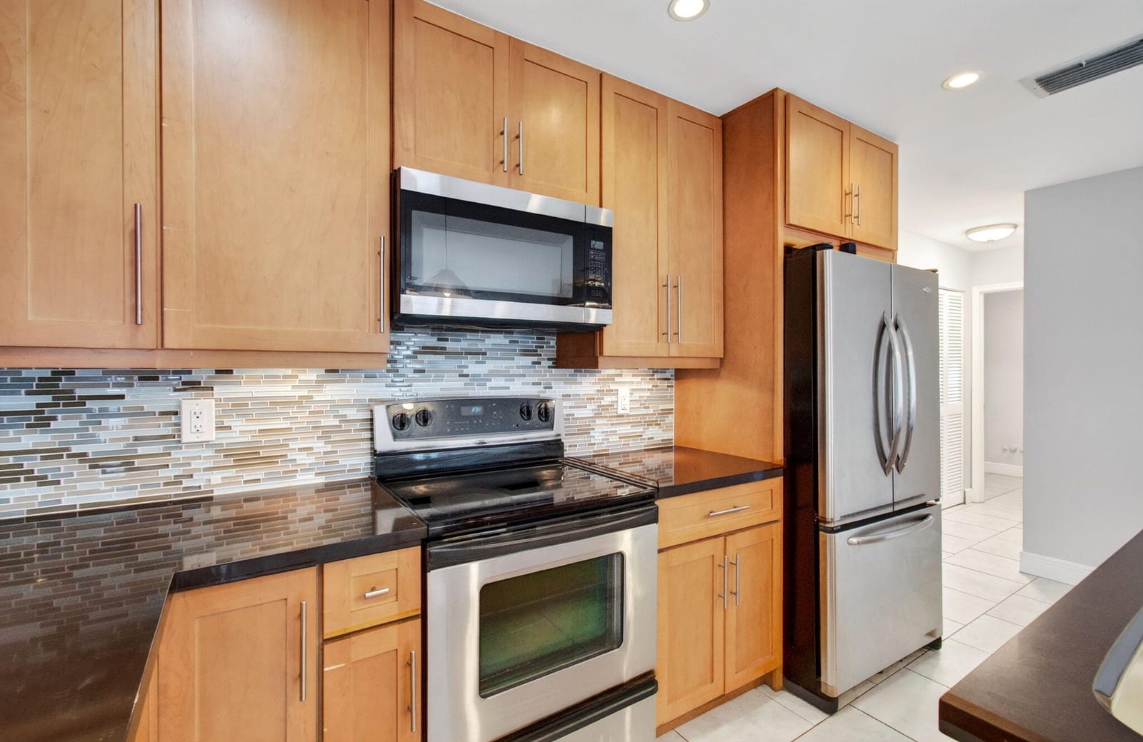 586 NW 45TH Way — photo 8