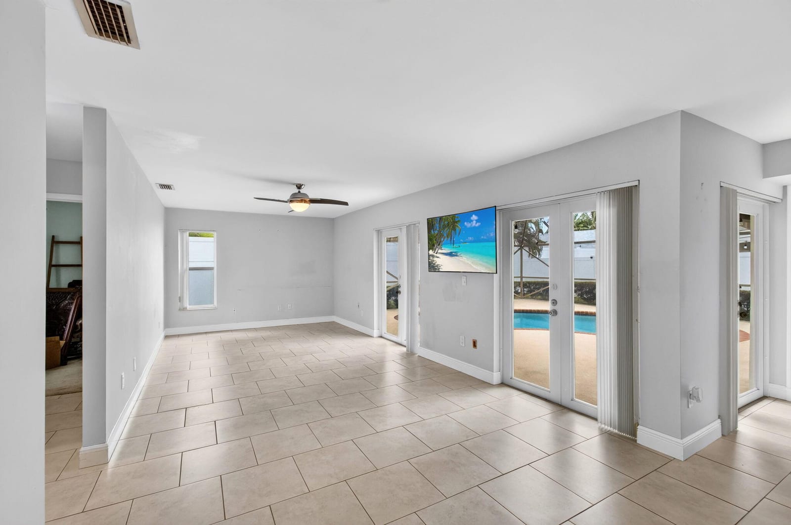586 NW 45TH Way — photo 9