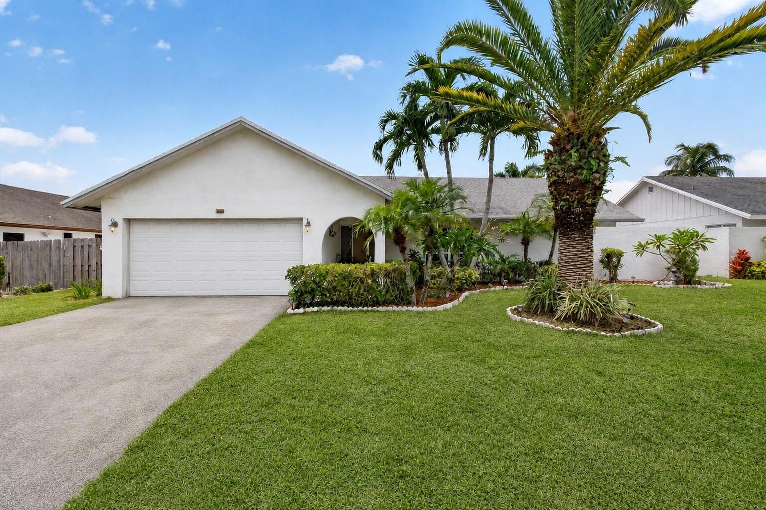 586 NW 45TH Way, Delray Beach, FL 33445