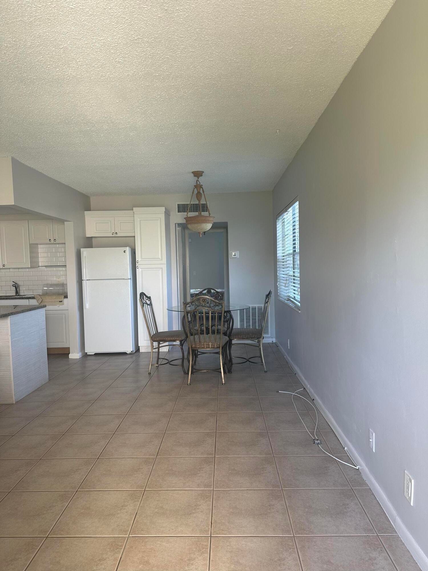 128 NORWICH F — photo 4