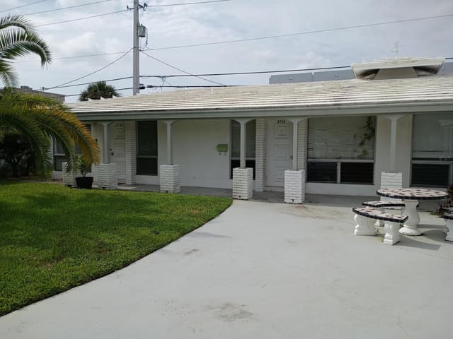 2724 NE 32ND Street 6, Fort Lauderdale, FL 33306