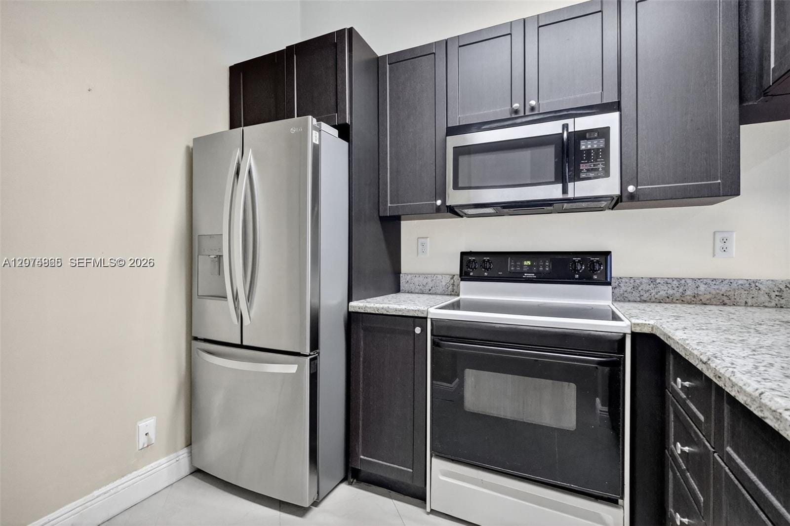 9407 SW 138th Place 9407 — photo 8