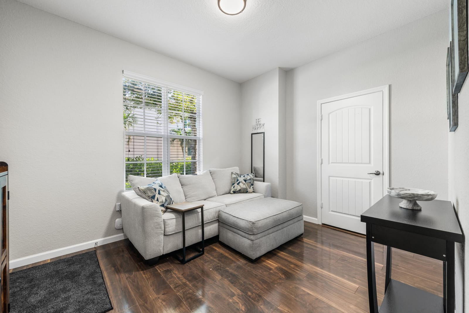 144 SW 7th Court — photo 5