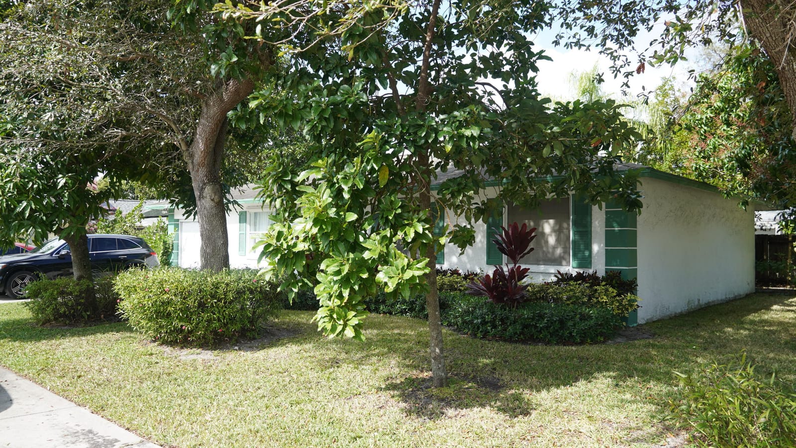 5805 BOSQUE Lane — photo 3