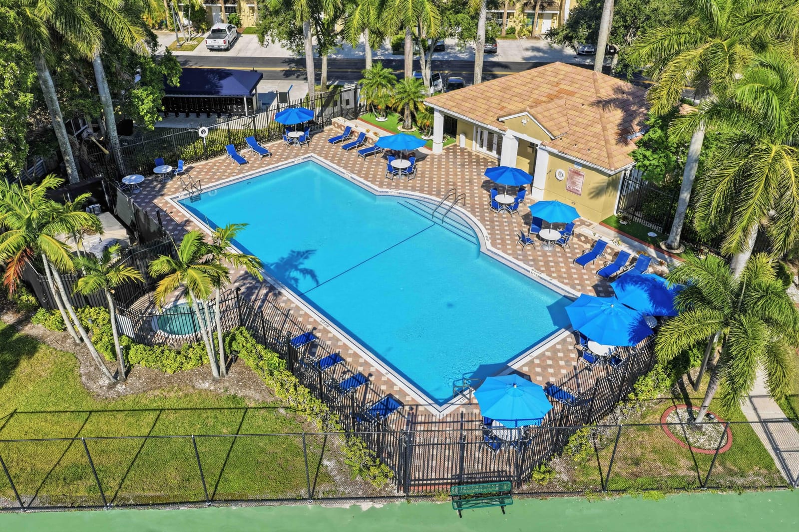 12207 SW 6TH Street, Pembroke Pines, FL 33025 photo 21