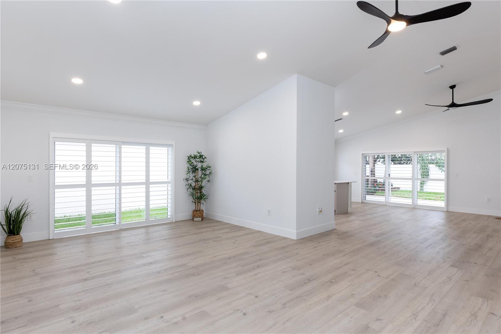 46 Gables Boulevard — photo 1