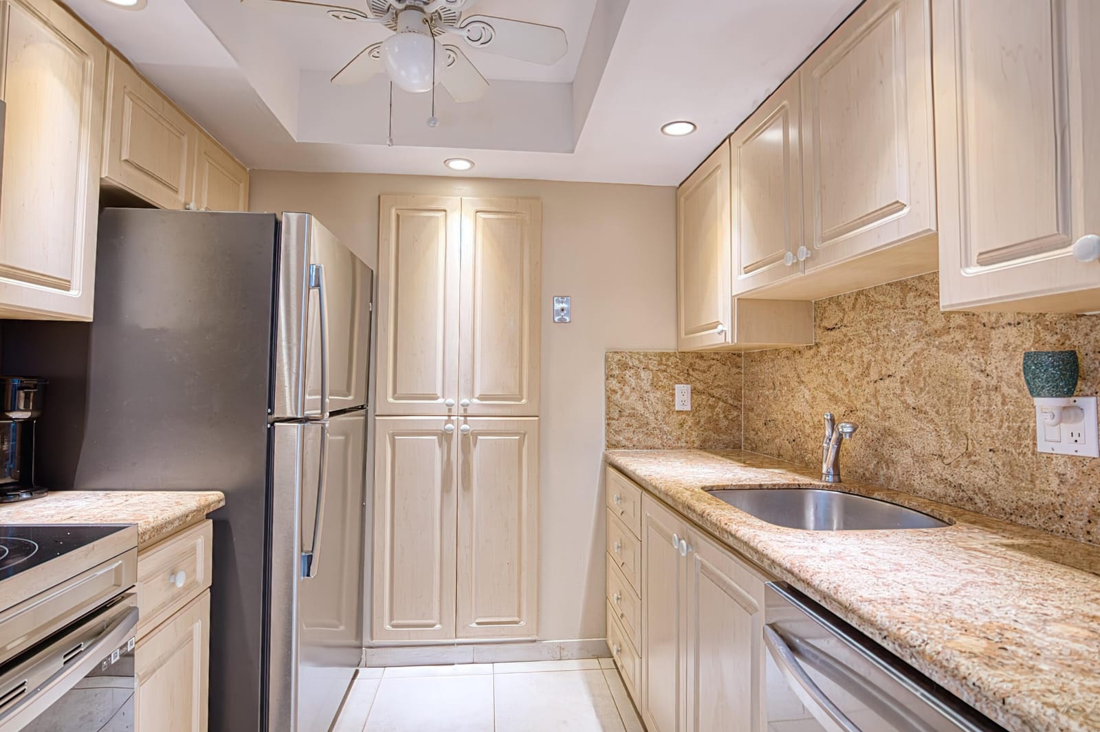 111 Briny Avenue 27-12 — photo 5