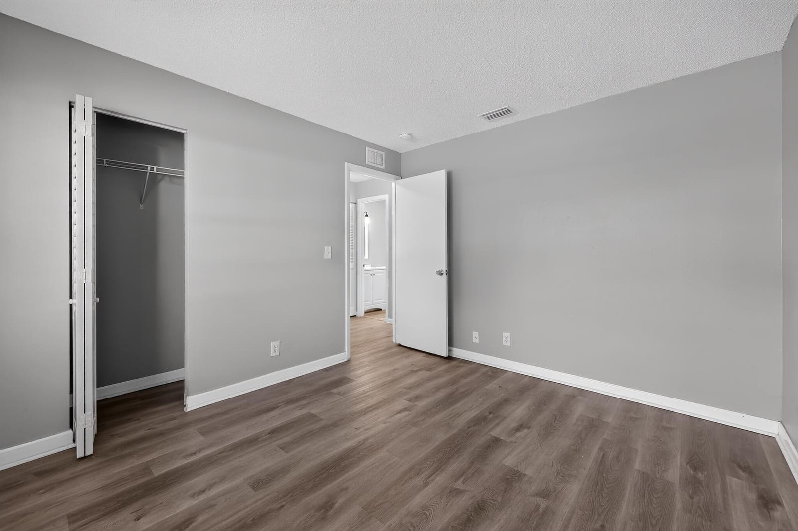 6198 ARCADE Court — photo 9