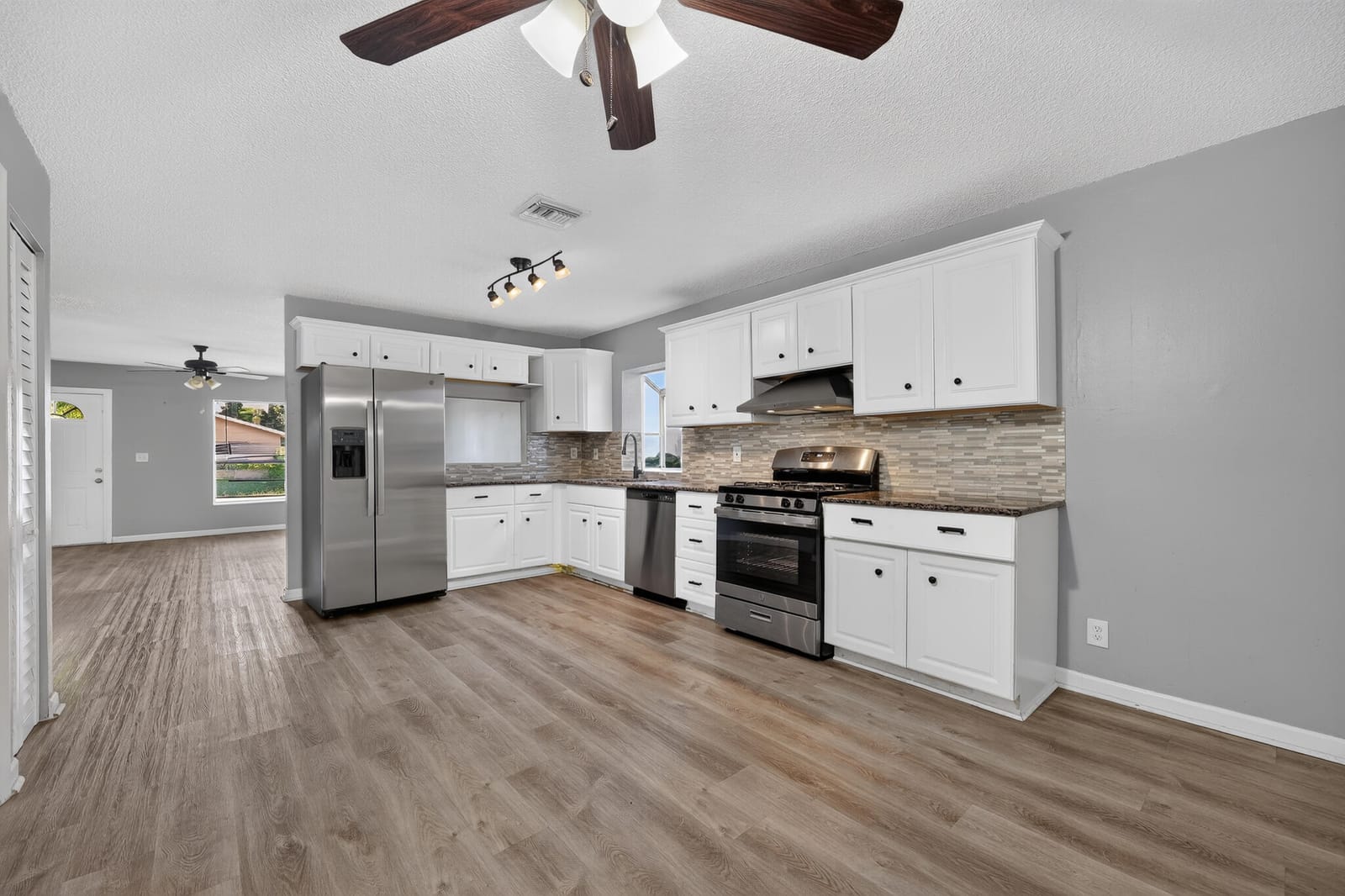 6198 ARCADE Court — photo 4