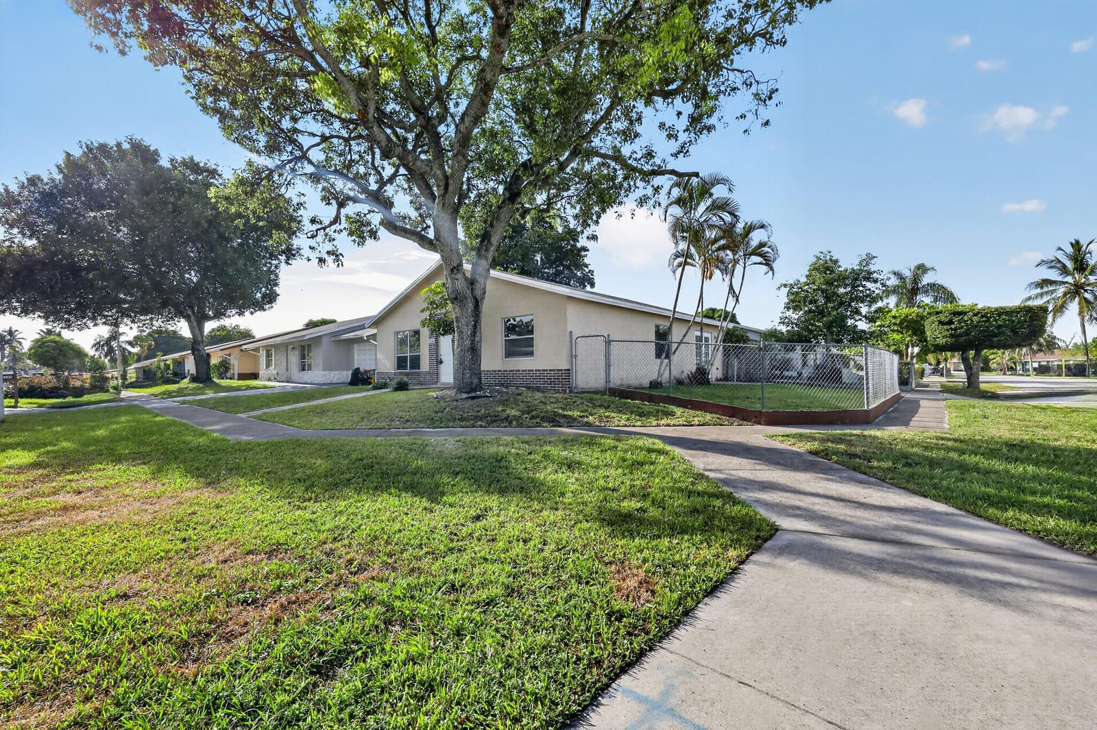 6198 ARCADE Court