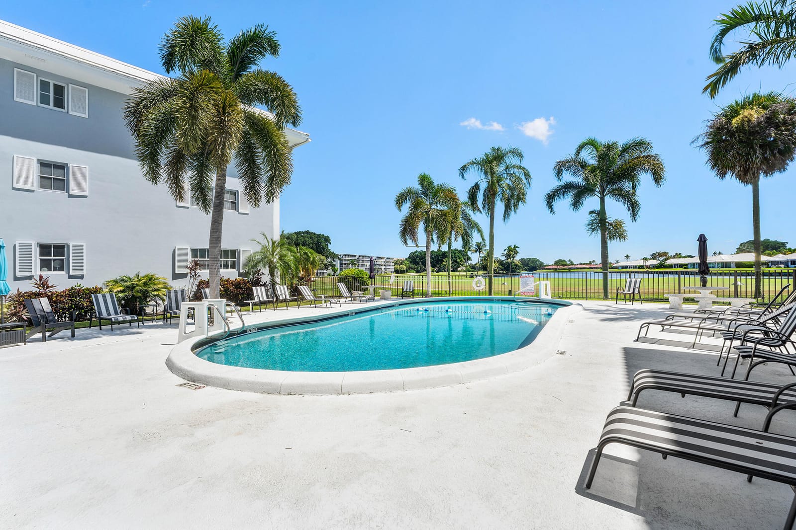169 Atlantis Boulevard 302, Atlantis, FL 33462 photo 28